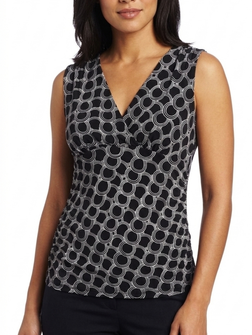 George Stretch Knit Top Black And White Geometric Design Size Medium (8-10)